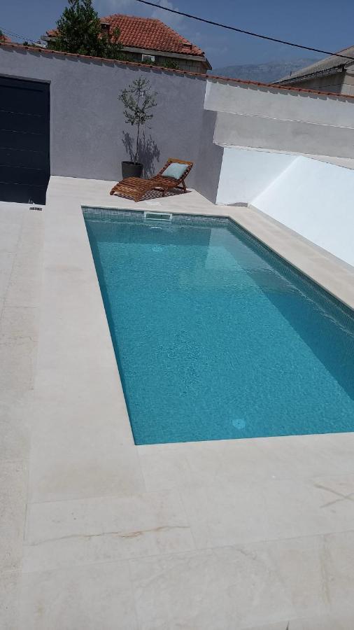 Villa Azzuro Selca  ภายนอก รูปภาพ